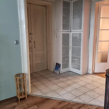 Mirella Apartman * Budapest