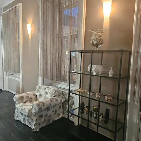 Apartment Mirella Apartman *