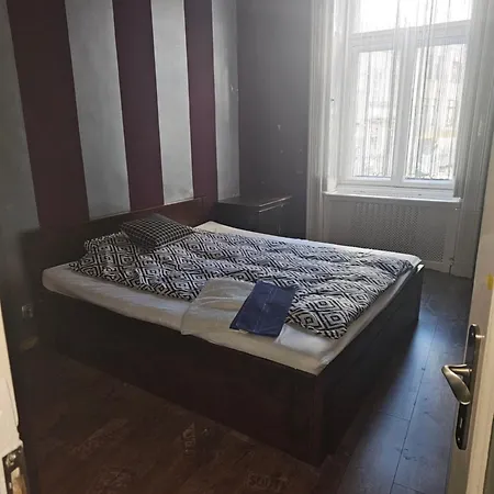 Mirella Apartman