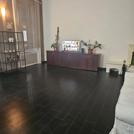 Apartament Mirella Apartman *